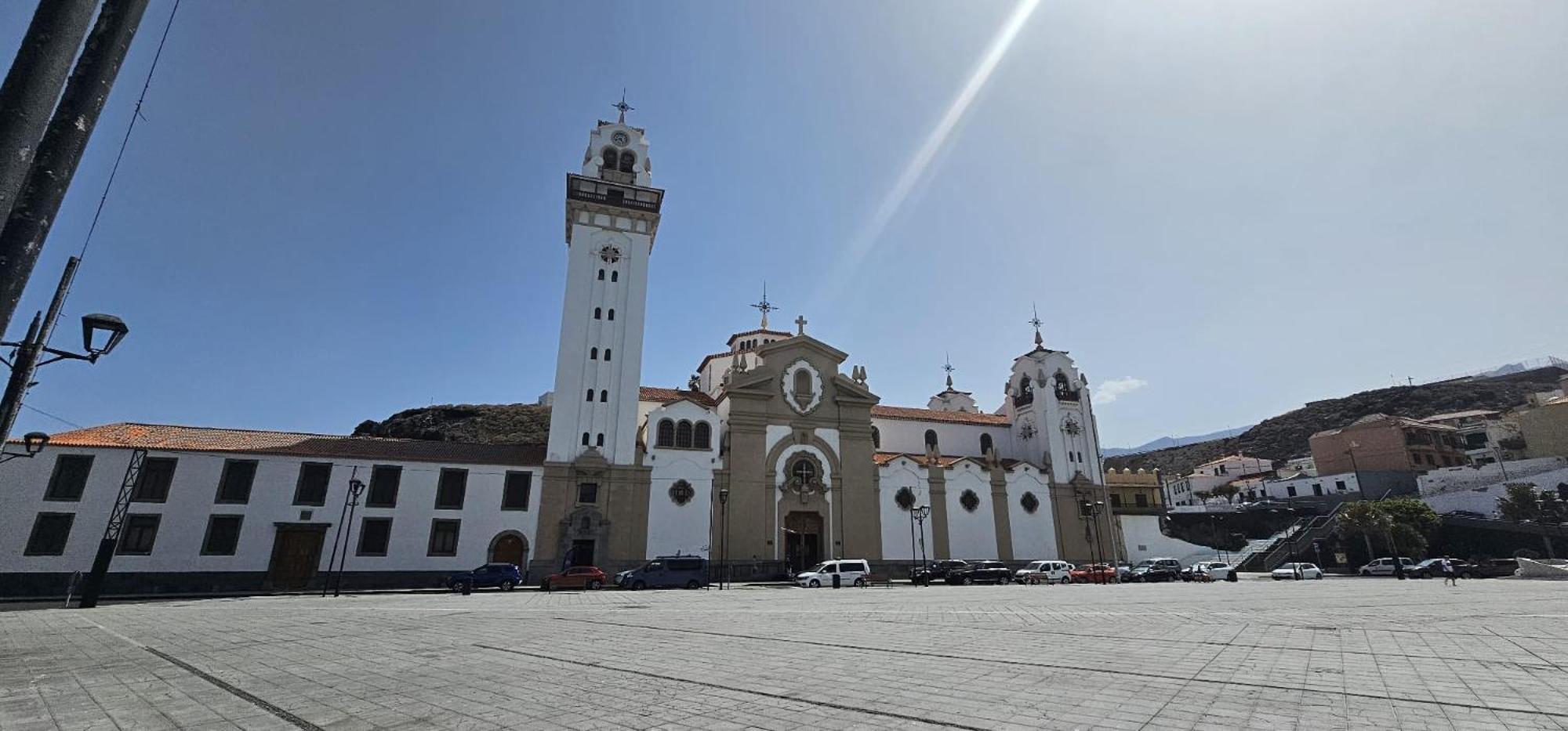 Princesa Arminda Candelaria Luaran gambar